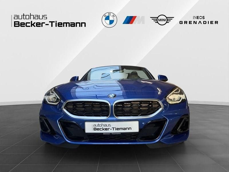 Gebraucht BMW Z4 M Sport 197 PS (144 kW) 2025 M portimao blau Cabrio