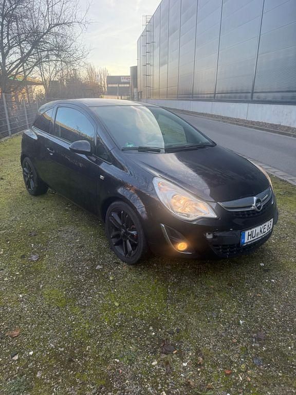 Schwarz Gebraucht 2011 Opel Corsa Color Edition Kleinwagen | 1.950 € (Superpreis) - Bild 1/4