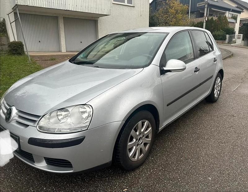 Grau Gebraucht 2004 VW Golf V Kombi | 3.099 € (Fairer Preis) - Bild 1/4