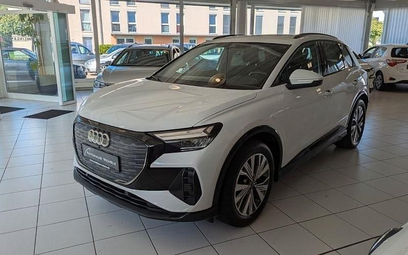 Gletscherweiss Gebraucht 2023 Audi Q4 e-tron SUV | 25.990 € (Superpreis) - Bild 1/4