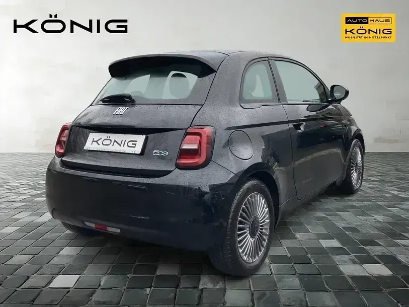 Gebraucht Fiat 500e Basis 42 kW (58 PS) 2023 Schwarz Kleinwagen