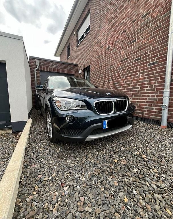 Blau Gebraucht 2012 BMW X1 SUV | 9.200 € (Fairer Preis) - Bild 1/4