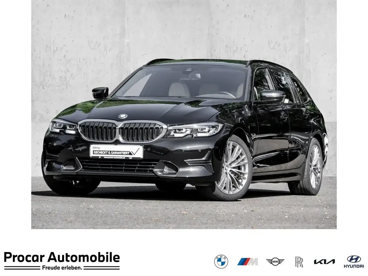 Gebraucht BMW 320e Sport Line 204 PS (150 kW) 2022 Kombi