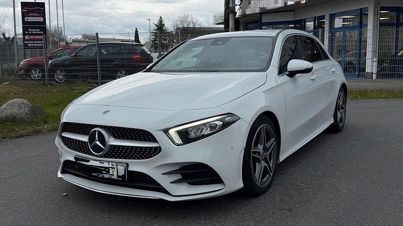 Gebraucht Mercedes A180 AMG 116 PS (85 kW) 2020 Weiß Limousine