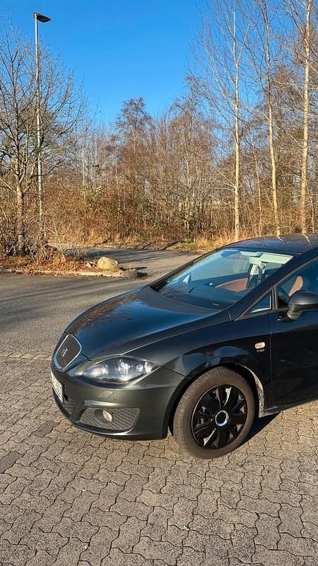 Gebraucht Seat Leon Style 160 PS (117 kW) 2011 Grau Kleinwagen
