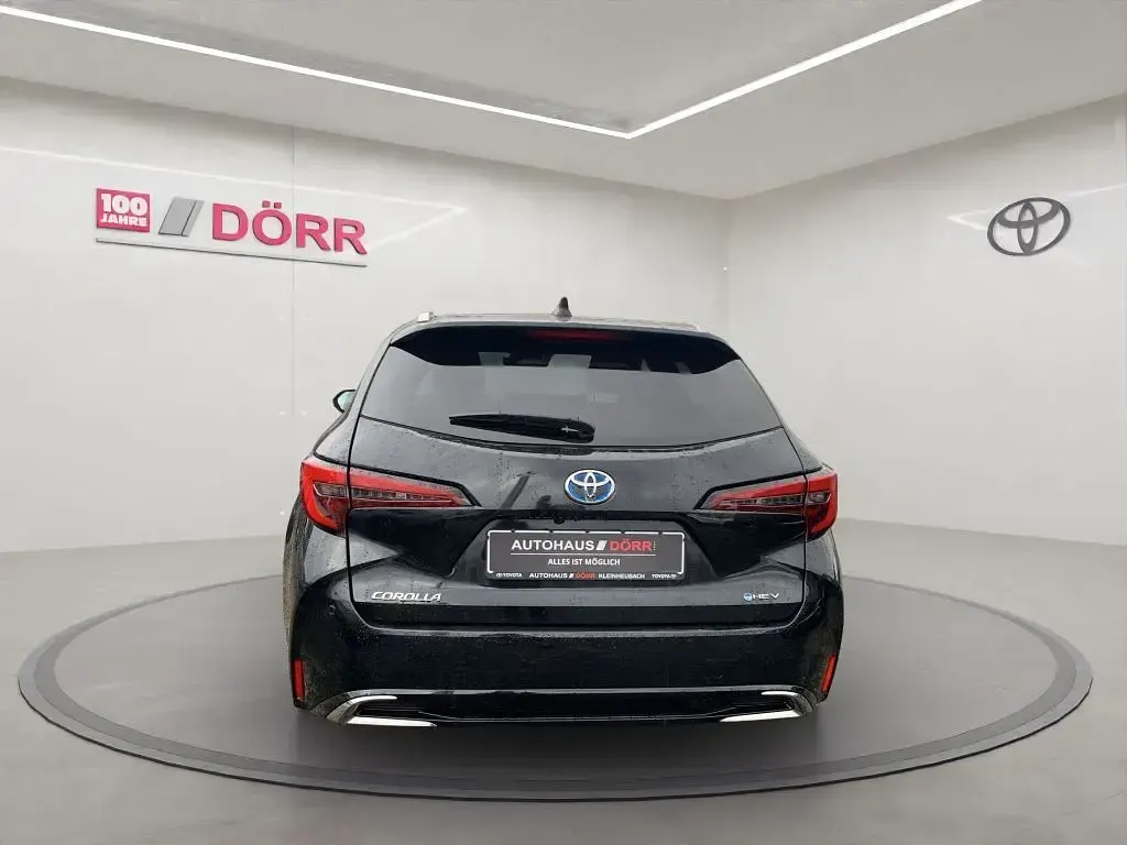 Gebraucht Toyota Corolla Team 196 PS (144 kW) 2023 Mysticschwarz mica Limousine