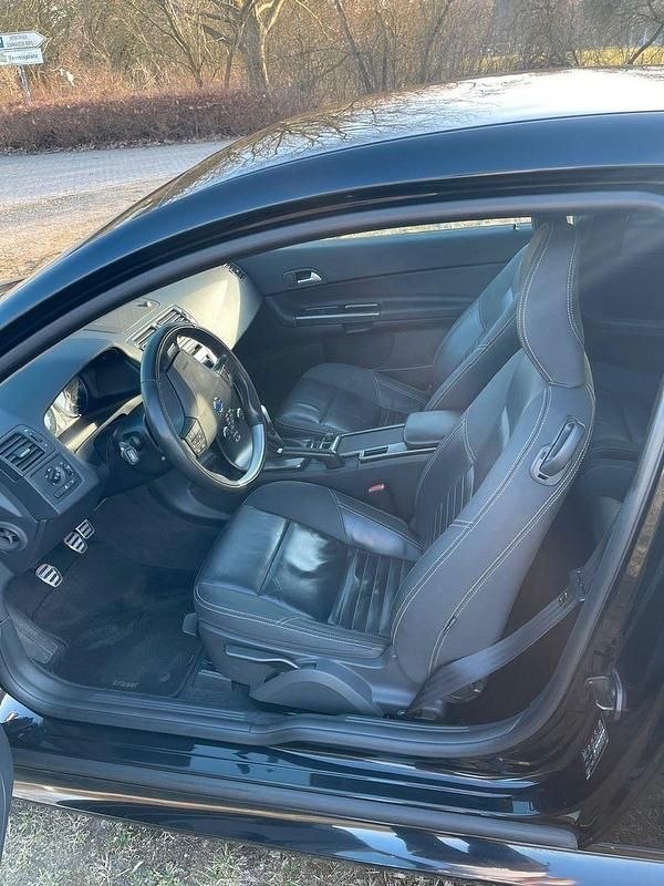 Gebraucht Volvo C30 R-Design 114 PS (83 kW) 2013 Schwarz Kleinwagen