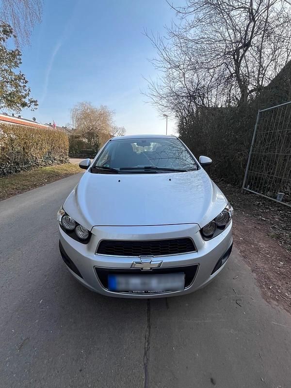 Gebraucht Chevrolet Aveo LT 101 PS (74 kW) 2012 Grau Kleinwagen