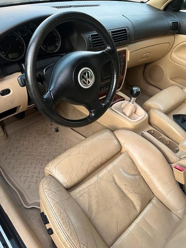 Usata VW Passat 150 CV (110 kW) 2003 Nero Station wagon