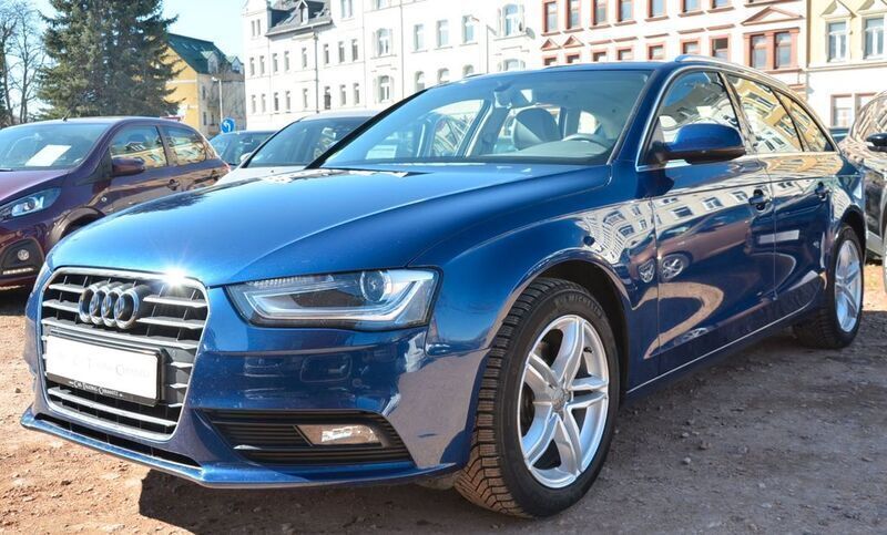 Blau Gebraucht 2016 Audi A4 Attraction Kombi | 17.999 € (Guter Preis) - Bild 1/4