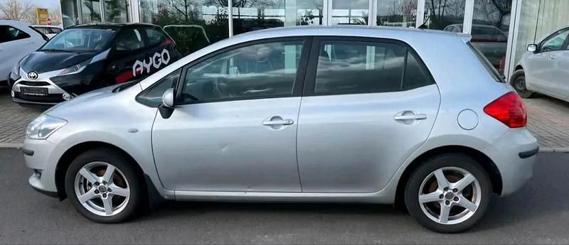 Silber Gebraucht 2008 Toyota Auris Kleinwagen | 5.000 € (Fairer Preis) - Bild 1/4