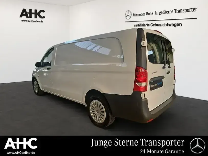 Gebraucht Mercedes e-Vito 11 kW (15 PS) 2023 Weiss Van