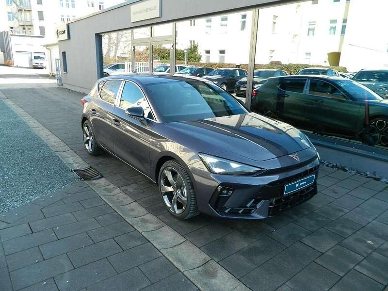 Neu Cupra Leon 204 PS (150 kW) 2026 Dark void Limousine