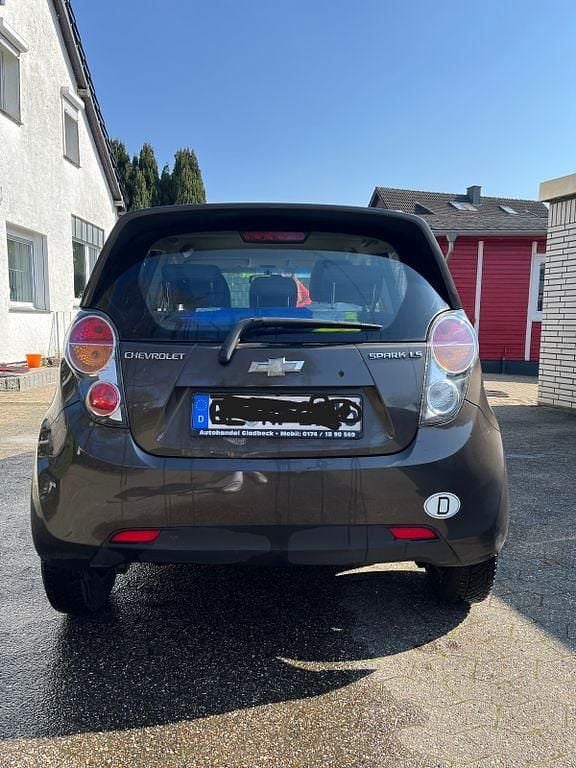 Gebraucht Chevrolet Spark LS 68 PS (50 kW) 2011 Braun Kleinwagen