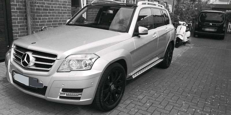 Gebraucht Mercedes GLK320 231 PS (169 kW) 2010 Silber SUV