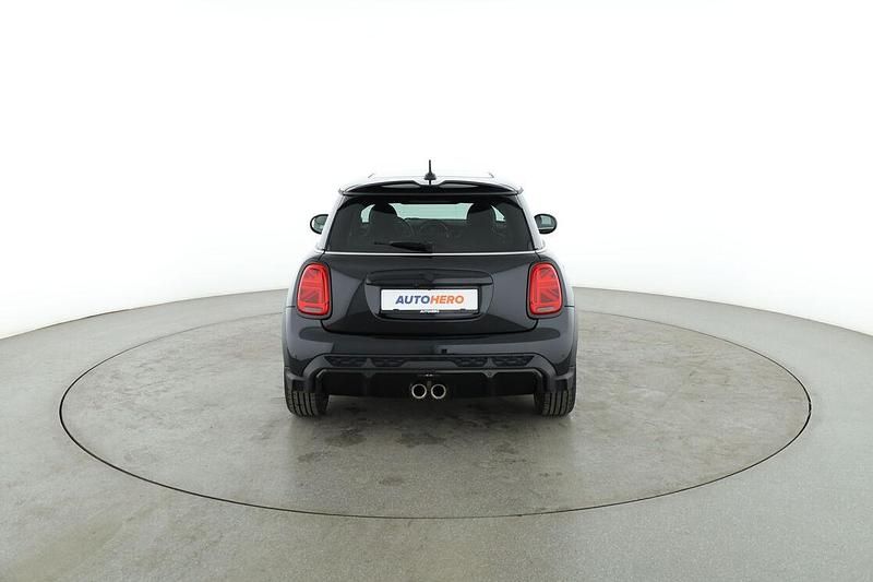 Gebraucht Mini John Cooper Works 231 PS (169 kW) 2023 Schwarz Kleinwagen