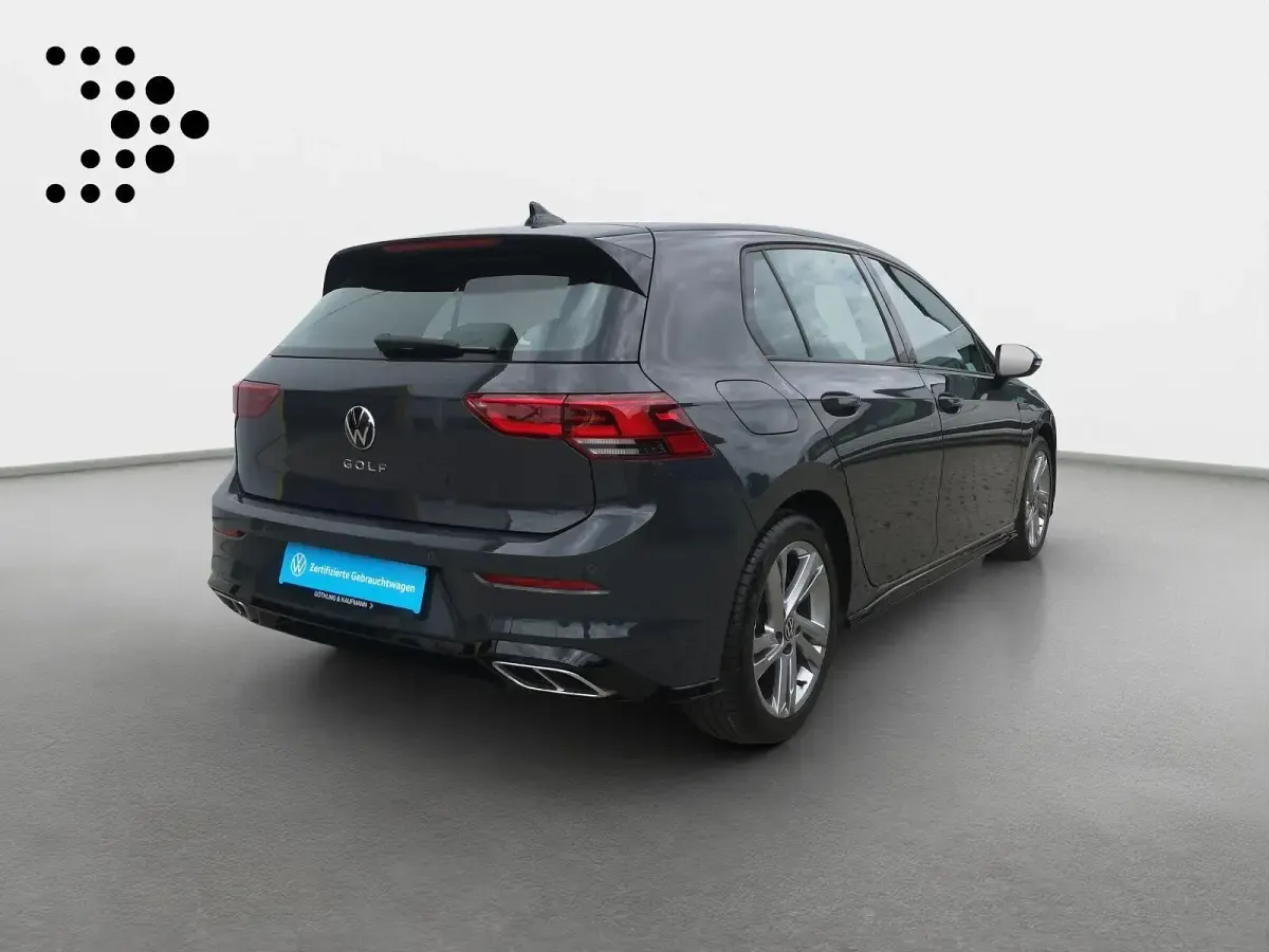 Gebraucht VW Golf VIII R-line 131 PS (96 kW) 2024 Uranograu Limousine