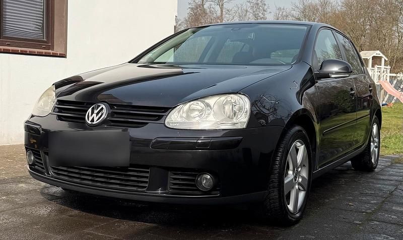 Gebraucht VW Golf V 122 PS (89 kW) 2008 Schwarz Kleinwagen