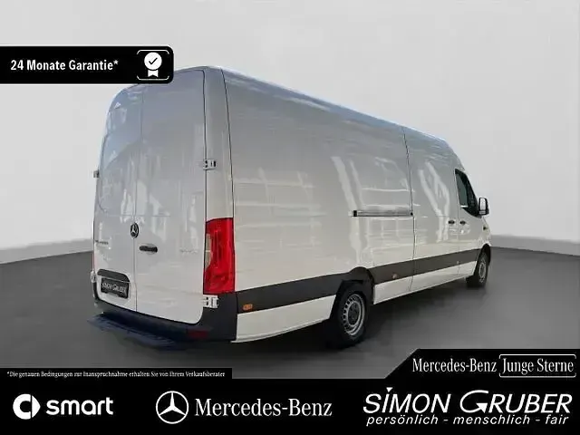 Gebraucht Mercedes Sprinter 170 PS (125 kW) 2024 Arktikweiß Van