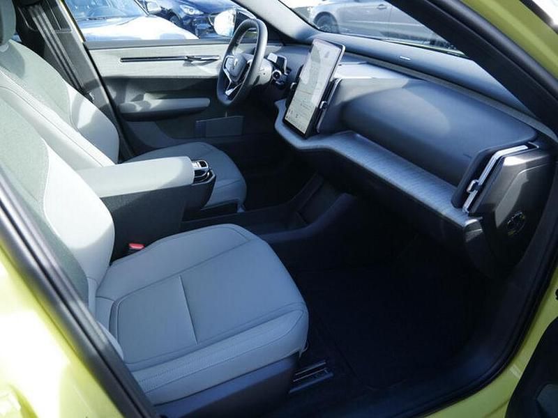 Gebraucht Volvo EX30 Plus 200 kW (272 PS) 2024 Mossyellow SUV