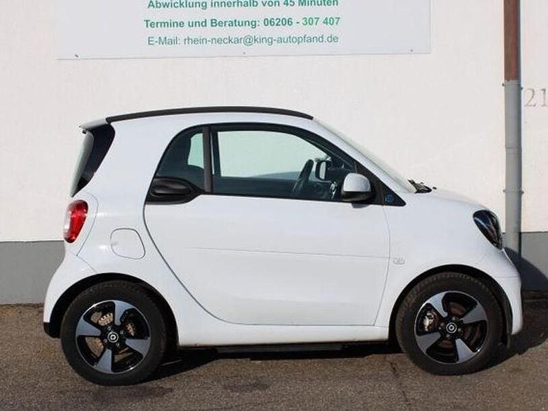 Gebraucht Smart ForTwo Electric Drive Passion 60 kW (82 PS) 2022 Weiss Coupé
