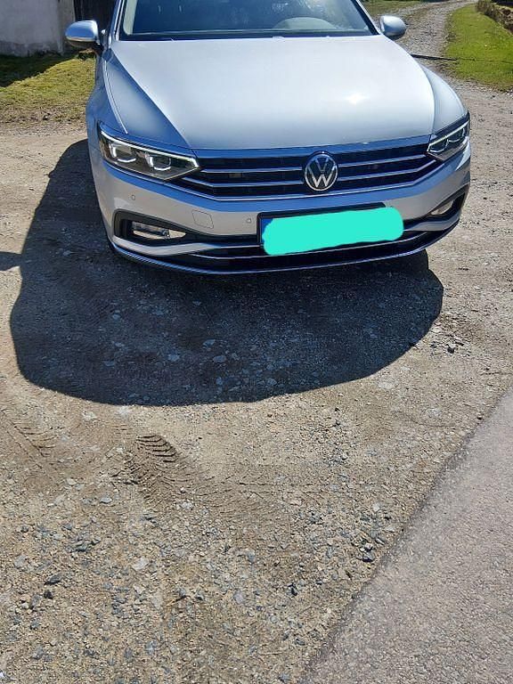 Gebraucht VW Passat Elegance 200 PS (147 kW) 2022 Silber Kombi