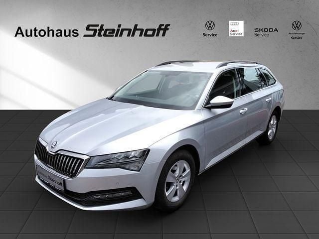 Silber Gebraucht 2022 Skoda Superb Kombi | 23.890 € (Superpreis) - Bild 1/4