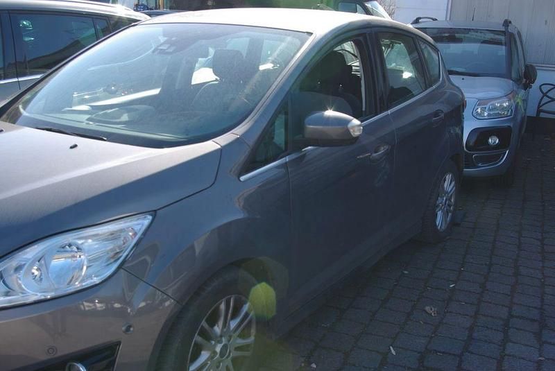 Gebraucht Ford C-MAX Titanium 140 PS (102 kW) 2015 Braun Van / Kleinbus