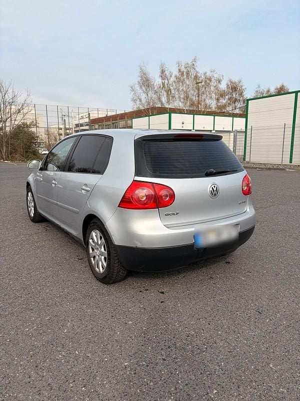 Gebraucht VW Golf V 115 PS (84 kW) 2005 Silber Kleinwagen
