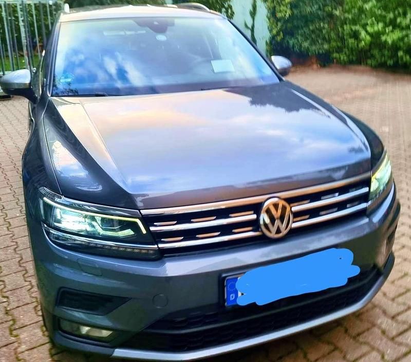 Gebraucht VW Tiguan Allspace 190 PS (139 kW) 2019 Grau SUV