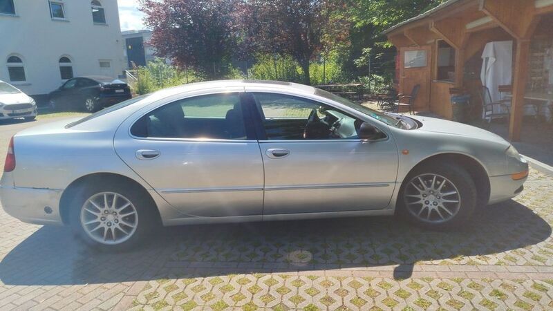 Silber Gebraucht 2004 Chrysler 300M Limousine | 3.500 € - Bild 1/4