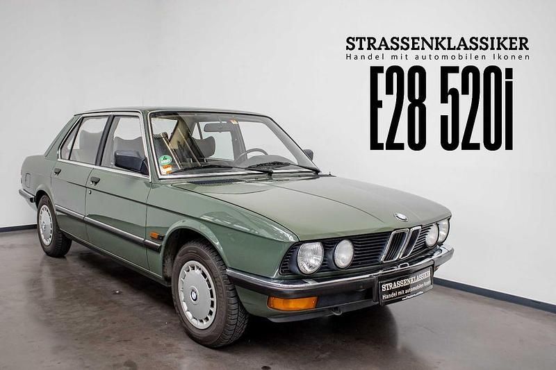 Grün Gebraucht 1982 BMW 520 Limousine | 9.500 € - Bild 1/4