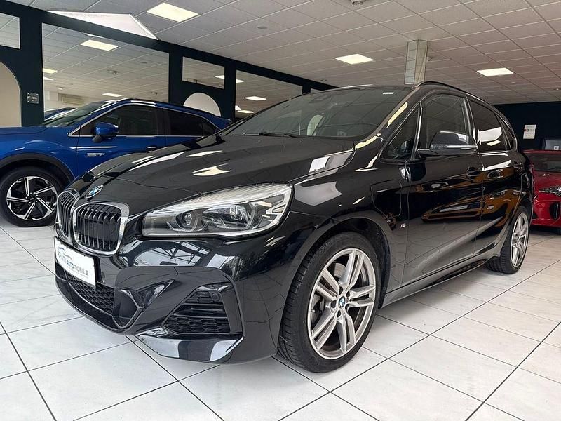 Saphirschwarz Gebraucht 2020 BMW 225 Active Tourer M Sport Van / Kleinbus | 21.980 € (Fairer Preis) - Bild 1/4