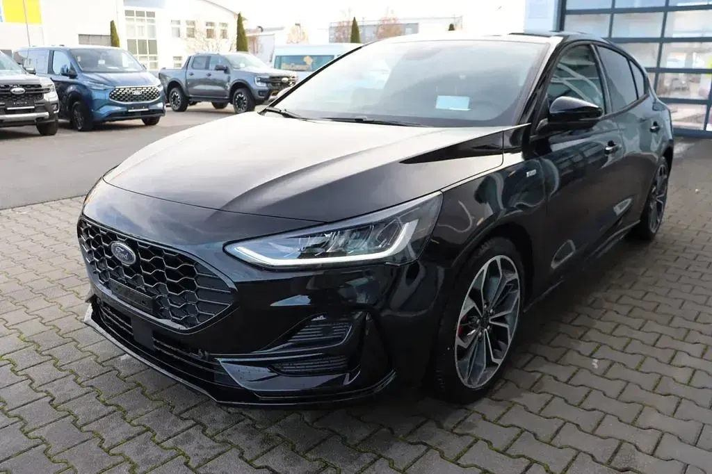 Neu Ford Focus ST-Line X 155 PS (114 kW) 2026 Agateblack metallic Limousine