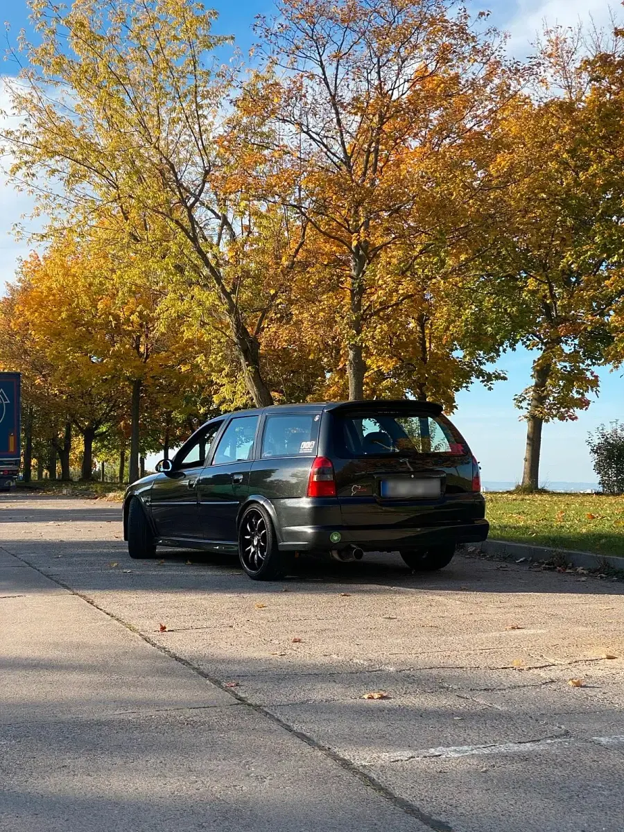 Gebraucht Opel Vectra Sport 170 PS (125 kW) 2002 Schwarz Kombi