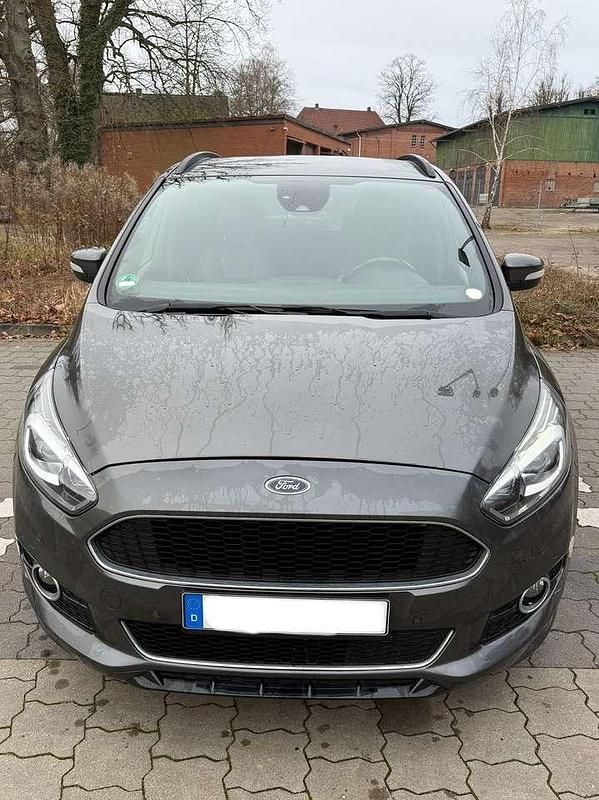 Gebraucht Ford S-MAX ST-Line 190 PS (139 kW) 2018 Grau Van / Kleinbus
