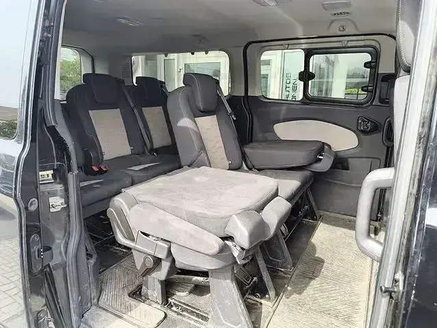 Gebraucht Ford Tourneo Titanium 170 PS (125 kW) 2017 Schwarz Van / Kleinbus