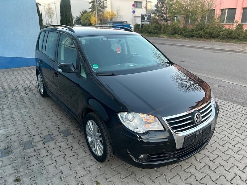 Gebraucht VW Touran 105 PS (77 kW) 2008 Schwarz Van / Kleinbus