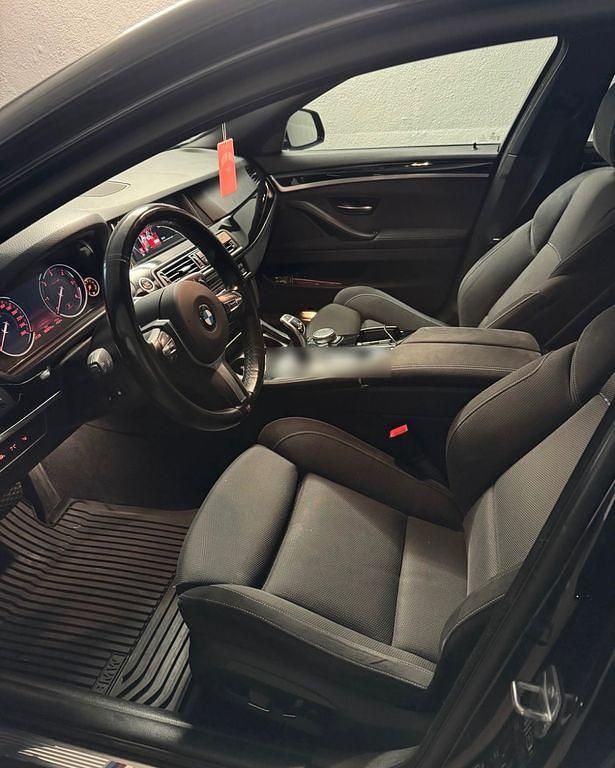 Gebraucht BMW 530 Performance 258 PS (189 kW) 2014 Schwarz Kombi