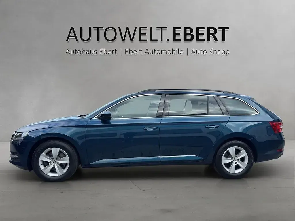 Gebraucht Skoda Superb 150 PS (110 kW) 2024 Blau Kombi