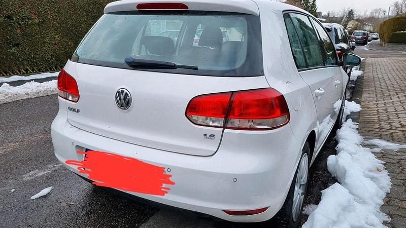 Gebraucht VW Golf VI Comfortline 2009 Weiß Kleinwagen