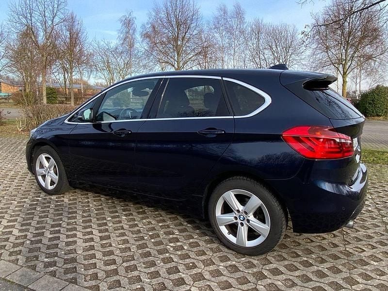 Gebraucht BMW 220 Active Tourer Advantage 192 PS (141 kW) 2017 Blau Van / Kleinbus
