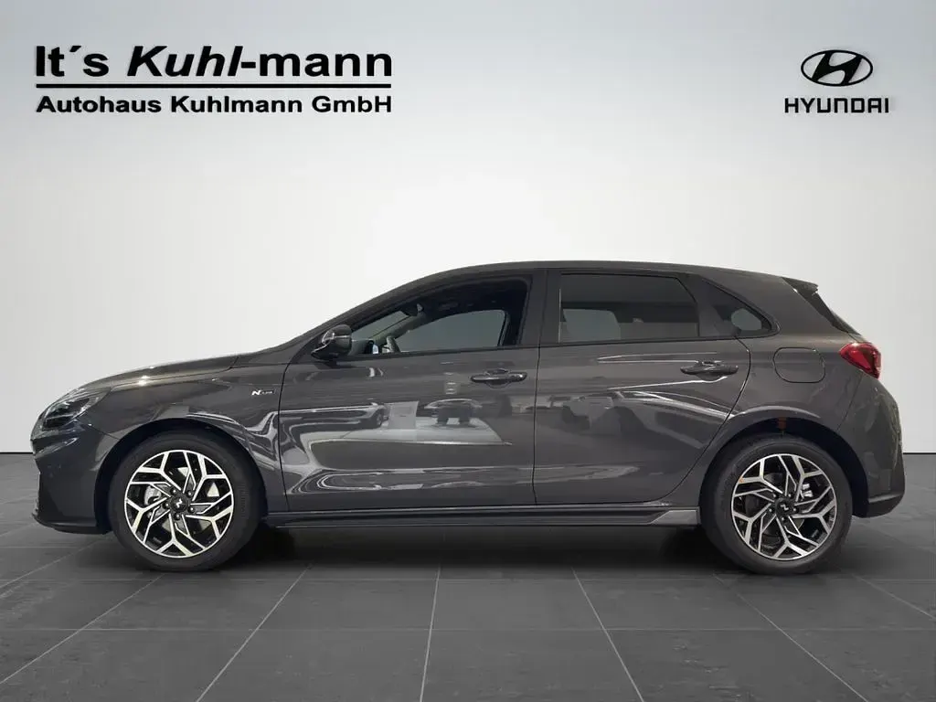 Neu Hyundai i30 N Line 150 PS (110 kW) 2026 Grau Limousine