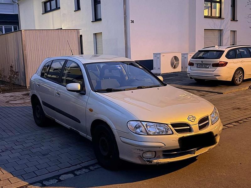 Gebraucht Nissan Almera 115 PS (84 kW) 2001 Andere farben Limousine