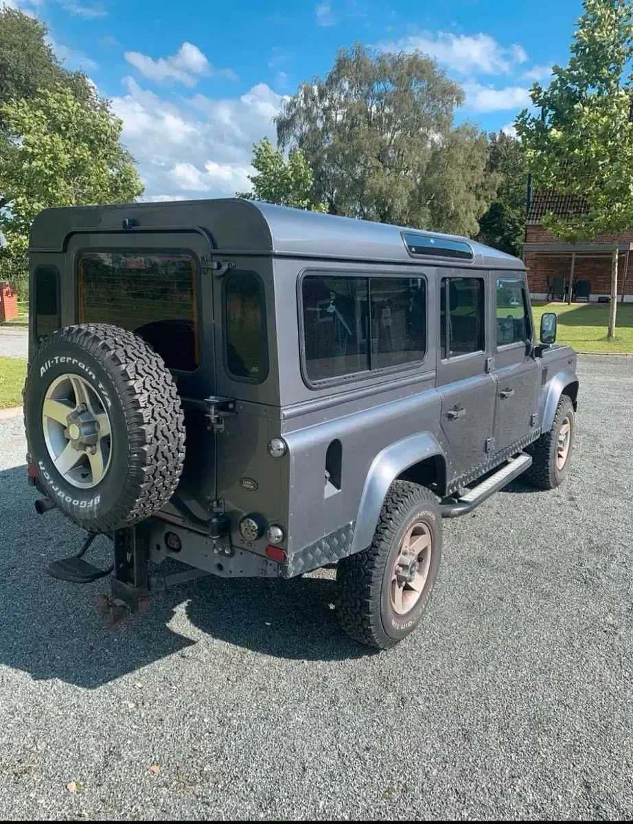 Gebraucht Land Rover Defender 130 PS (95 kW) 2000 Grau SUV