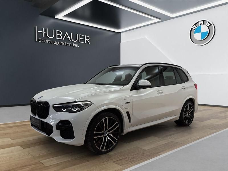 Alpinweiß uni Gebraucht 2022 BMW X5 M Sport SUV | 52.790 € (Guter Preis) - Bild 1/4