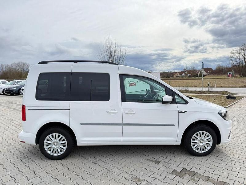 Gebraucht VW Caddy Trendline 102 PS (75 kW) 2017 Weiß Van / Kleinbus