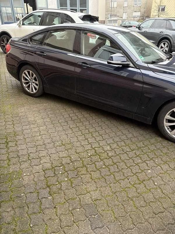 Gebraucht BMW 420 Advantage 184 PS (135 kW) 2018 Imperialblau brillanteffekt Kleinwagen