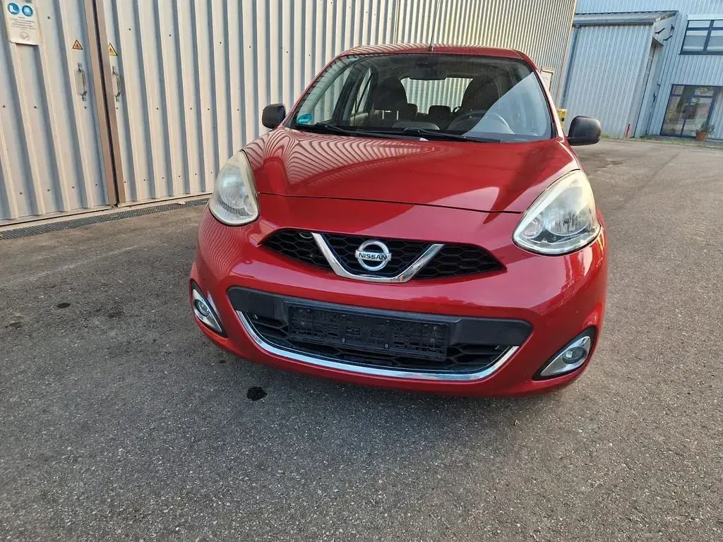 Gebraucht Nissan Micra Acenta 80 PS (58 kW) 2016 Rot Kleinwagen