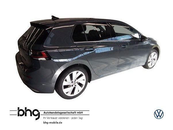 Delfingrau metallic Gebraucht 2025 VW Golf Style Limousine | 30.930 € (Etwas zu teuer) - Bild 1/2